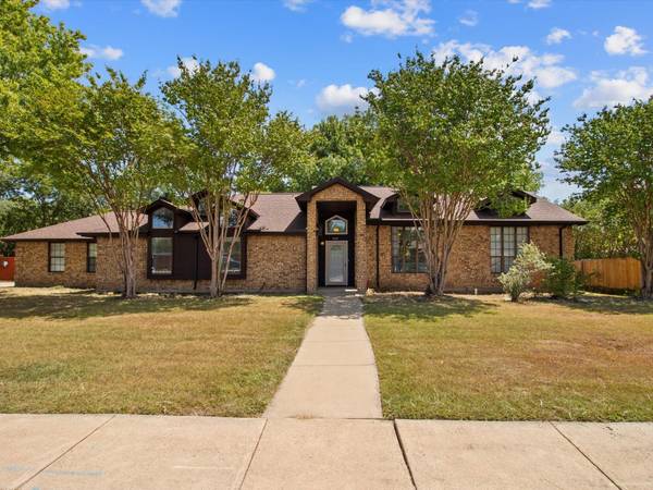 929 Cannady Circle, Cedar Hill, TX 75104