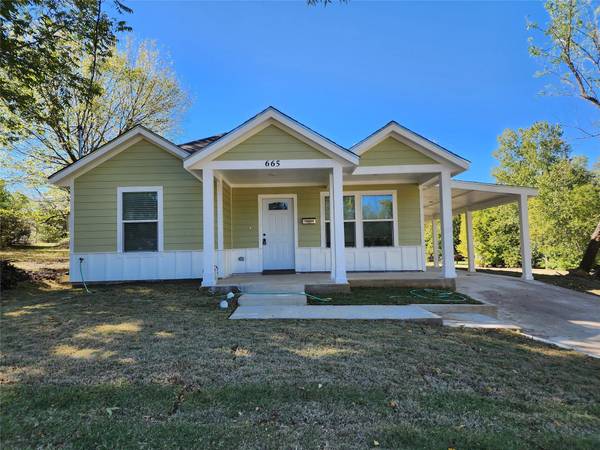 665 N Rusk Avenue, Denison, TX 75020