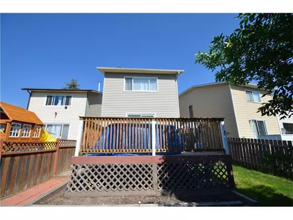 Calgary, AB T2Z 1T1,6 MCKERNAN PL SE