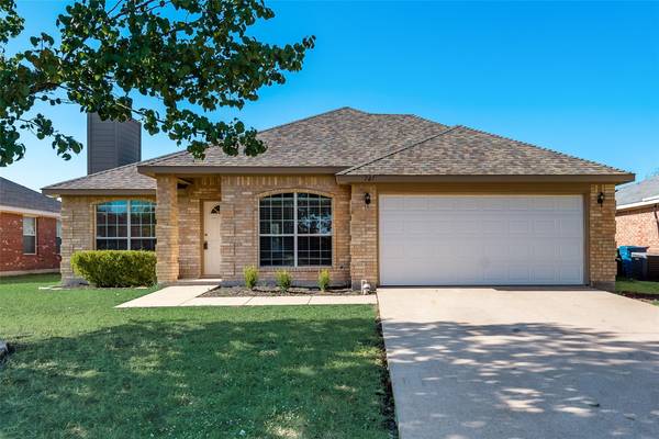 727 Stacie Lane, Seagoville, TX 75159