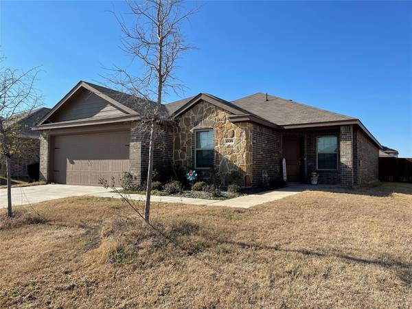 2519 Hutchins Drive, Seagoville, TX 75159