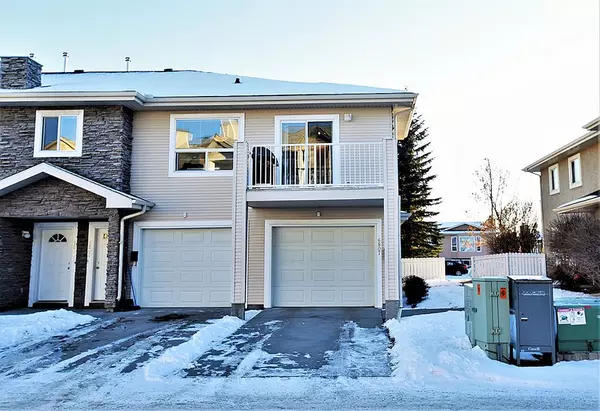 Calgary, AB T1Y 7K8,6811 Pinecliff GRV NE