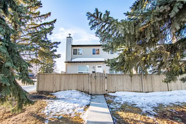 Red Deer, AB T4R 1G8,20 Alford AVE #2