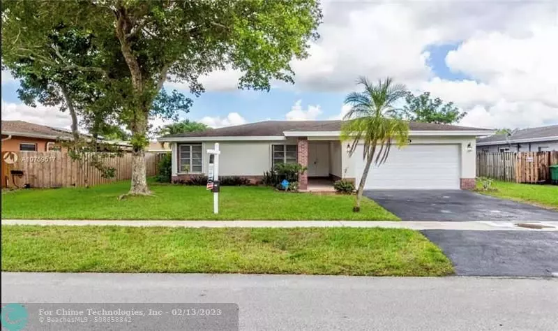 8012 NW 75th Ave, Tamarac, FL 33321