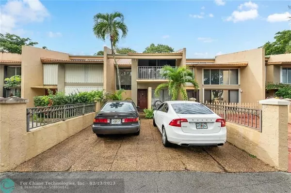 Plantation, FL 33324,721 E Coco Plum Cir  #3