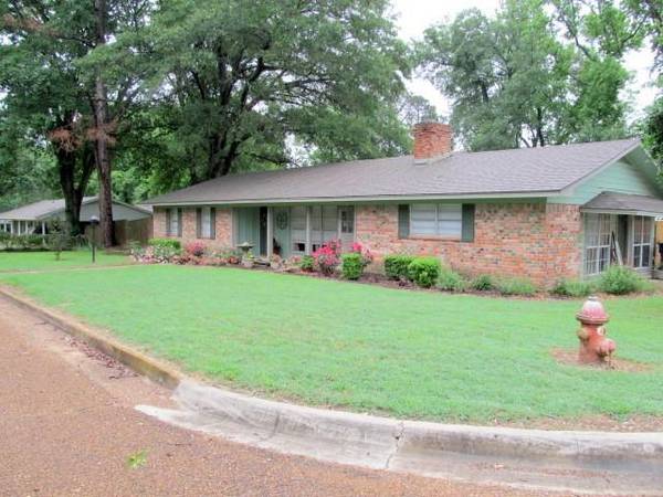 311 Wanda Drive, Winnsboro, TX 75494