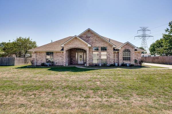 407 W Carter Street, Savoy, TX 75479