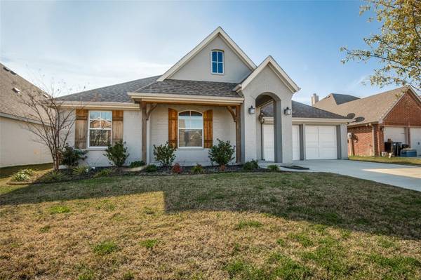 313 Bluffside Trail, Benbrook, TX 76126