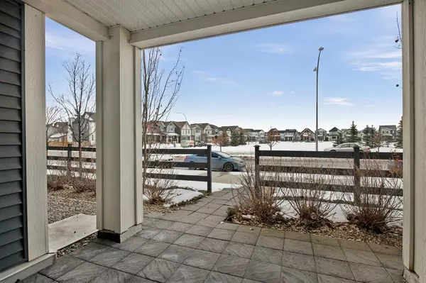 Calgary, AB T2Z 4R2,755 Copperpond BLVD SE #6110