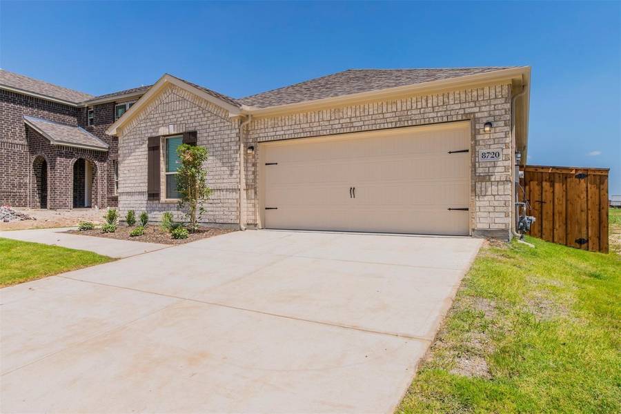 8720 Copper River Drive, Fort Worth, TX 76131