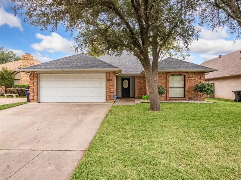 1767 Kings Canyon Circle, Fort Worth, TX 76134