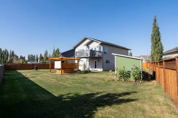 Penhold, AB T0M1R0,13 Heritage DR