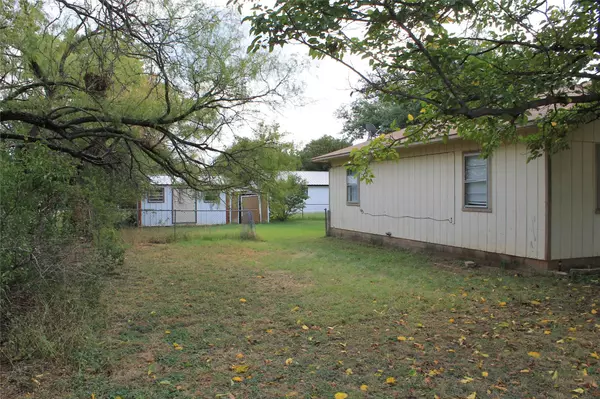 Throckmorton, TX 76483,310 N Berry Street