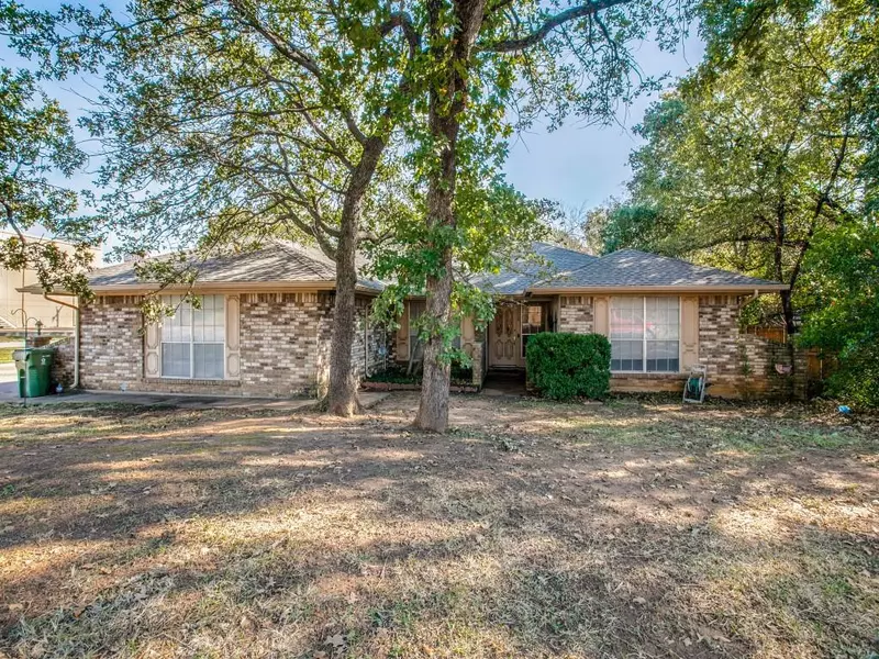 4056 Glenbrook Drive, Arlington, TX 76015