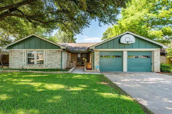 4016 Lynbrook Lane, Arlington, TX 76015