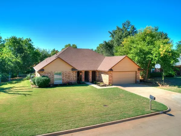 11100 Coachmans Road, Yukon, OK 73099