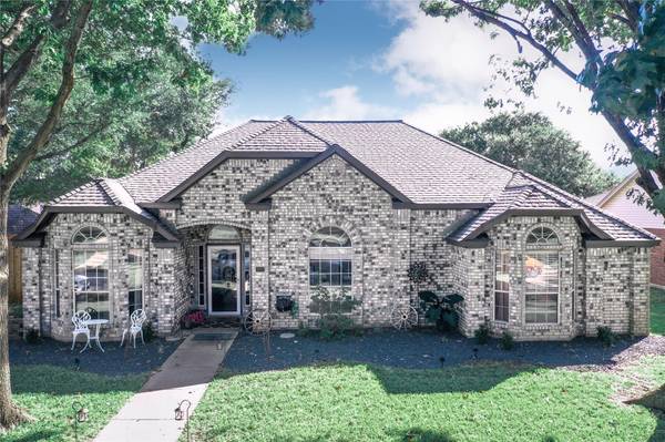 807 Fawn Valley Drive, Allen, TX 75002