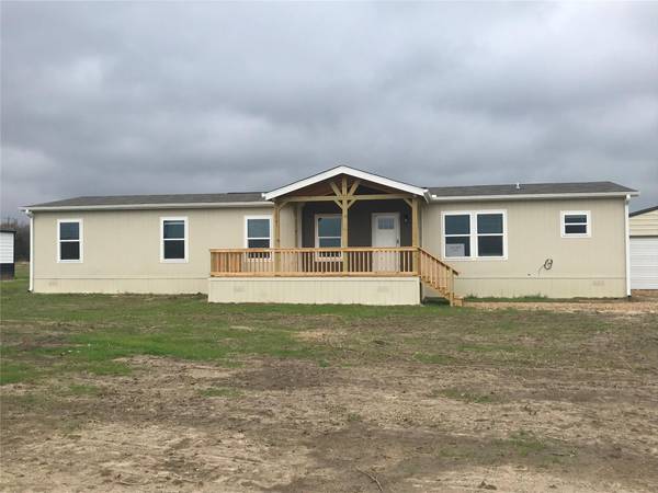 3227 COUNTY Rd 1074, Celeste, TX 75423