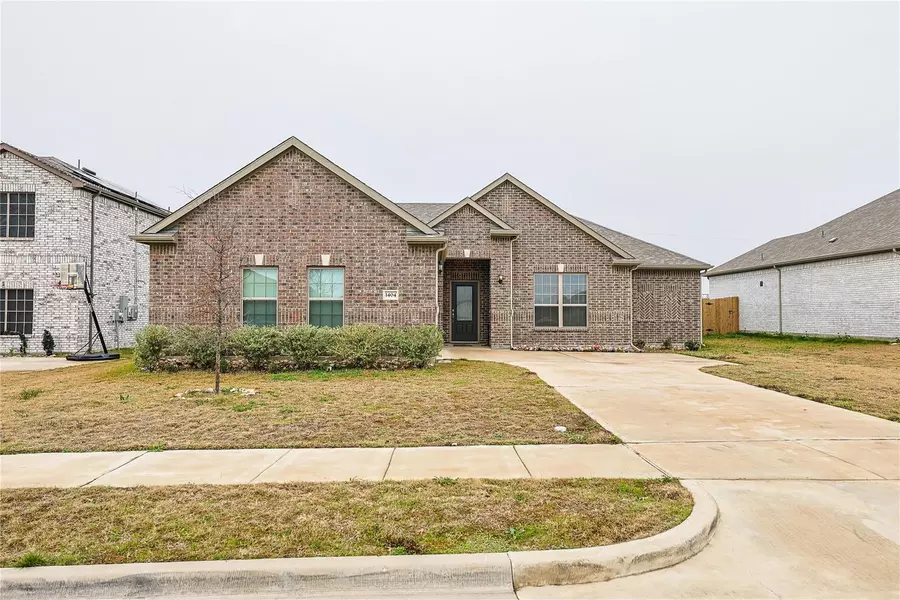 1404 Kinglet Street, Desoto, TX 75115