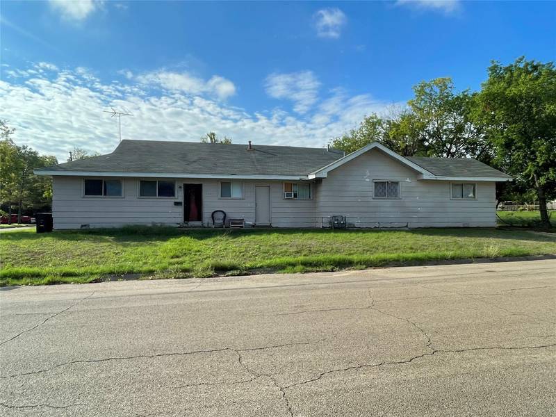 1101 W Lone Star Avenue #B, Cleburne, TX 76033