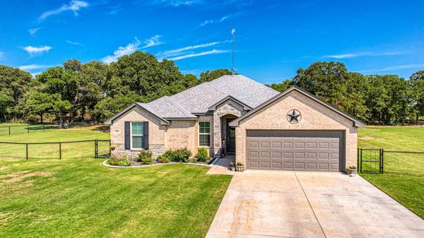 147 Cool Meadows Court, Millsap, TX 76066