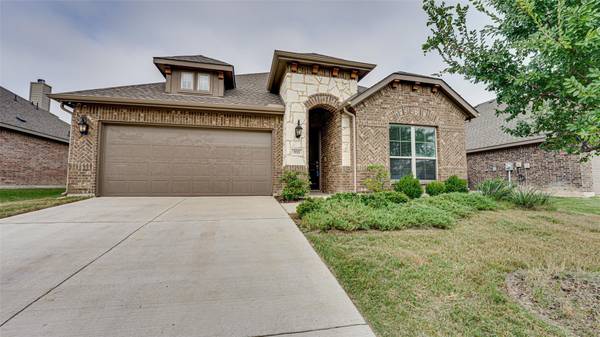 933 Abbey Lane, Midlothian, TX 76065