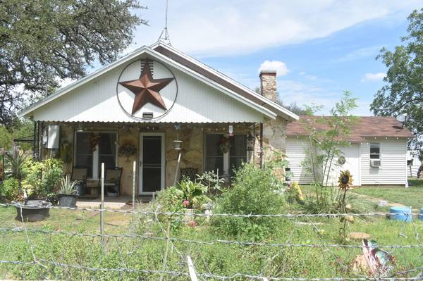 105 Dodd Street, Brady, TX 76825