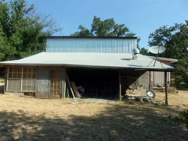 Springtown, TX 76082,1636 County Road 3672