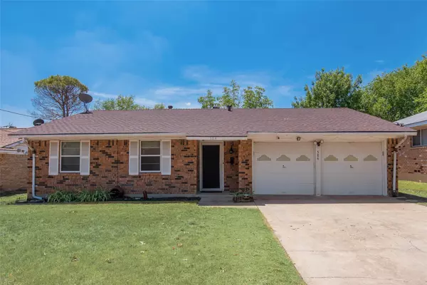 584 Rea Avenue, Lancaster, TX 75146