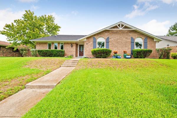 911 Rock Canyon Drive, Duncanville, TX 75137