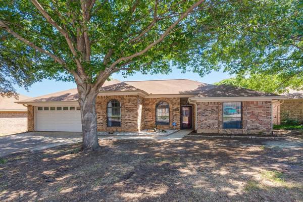 5348 Bob Drive, North Richland Hills, TX 76180