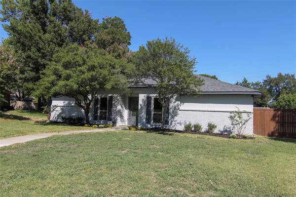 2310 Woodglen Drive, Richardson, TX 75082