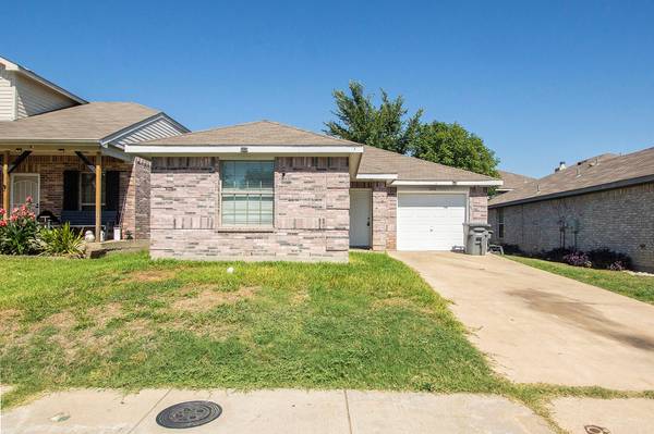 242 Cliff Heights Circle, Dallas, TX 75241