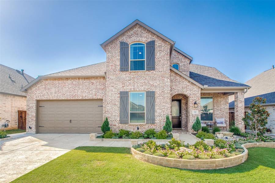 1116 Bluestem Drive, Aubrey, TX 76227