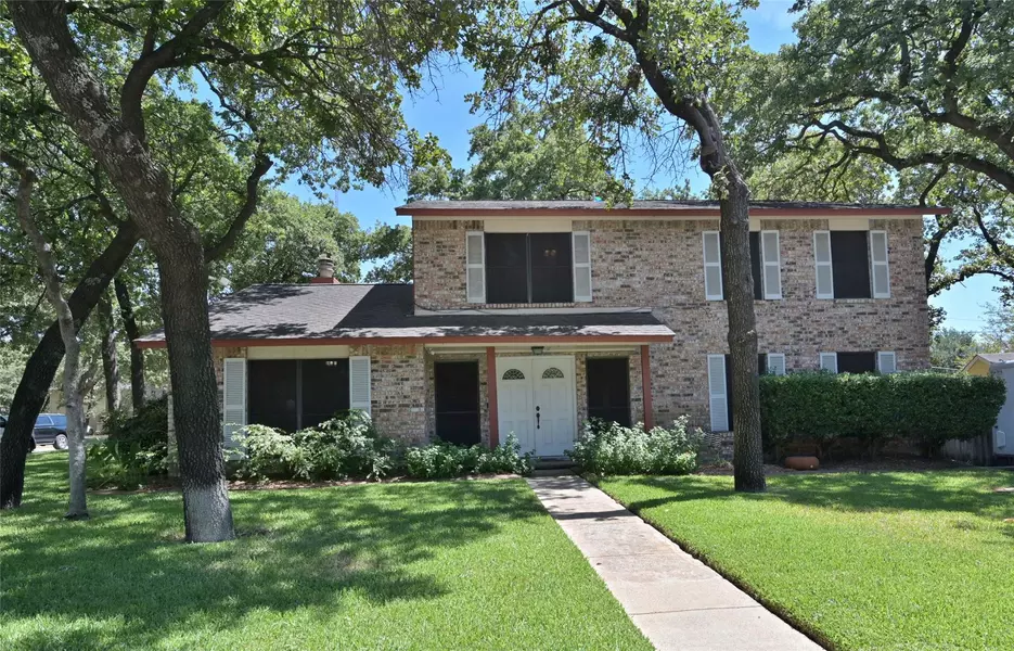 4605 Lindberg Drive, Arlington, TX 76016