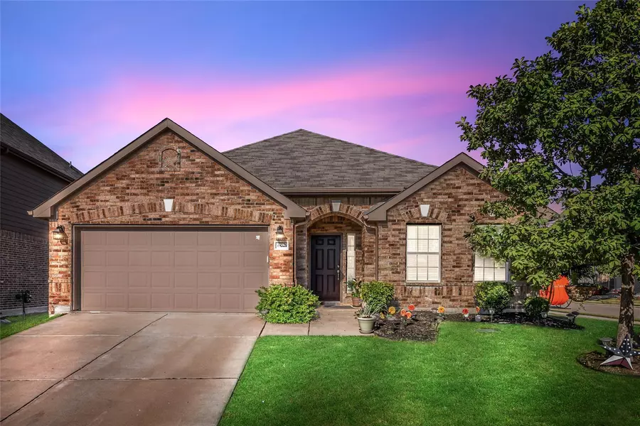 600 Kinghaven Drive, Little Elm, TX 75068