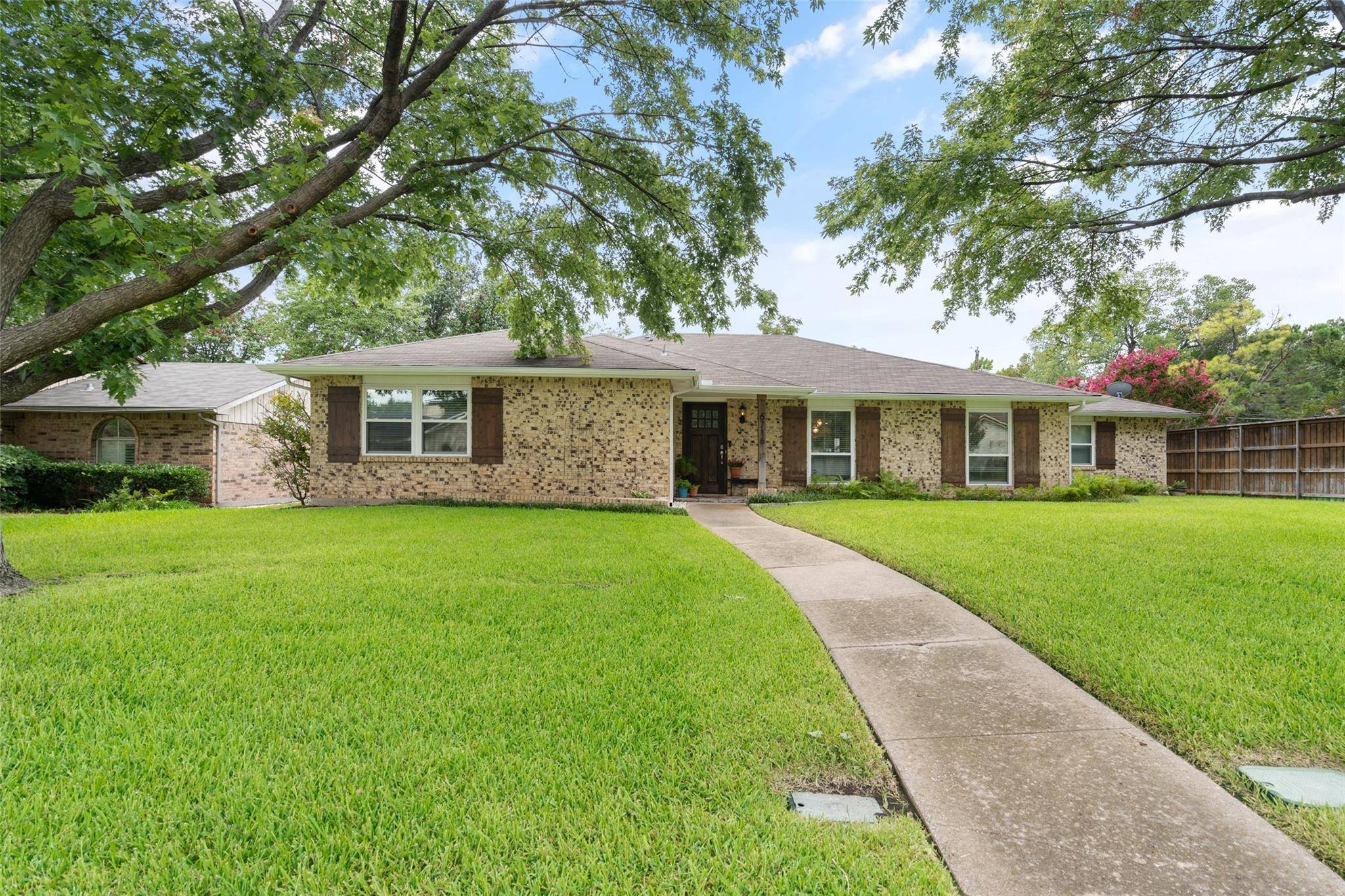 6716 Hillbriar Drive, Dallas, TX 75248
