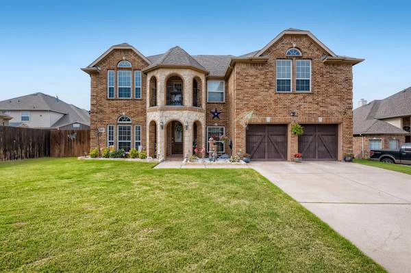 408 Lone Oak Court, Kennedale, TX 76060