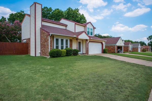 323 Rosemary Lane, Euless, TX 76039