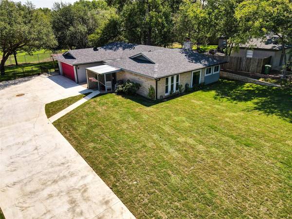 400 Arcadia Street, Hurst, TX 76053