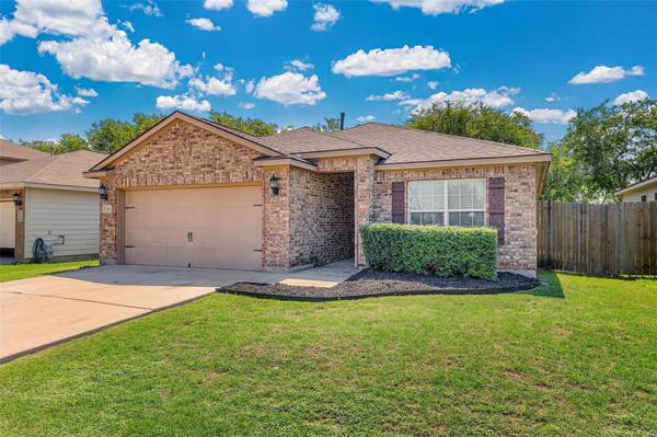 401 Misty Mountain Drive, Fort Worth, TX 76140