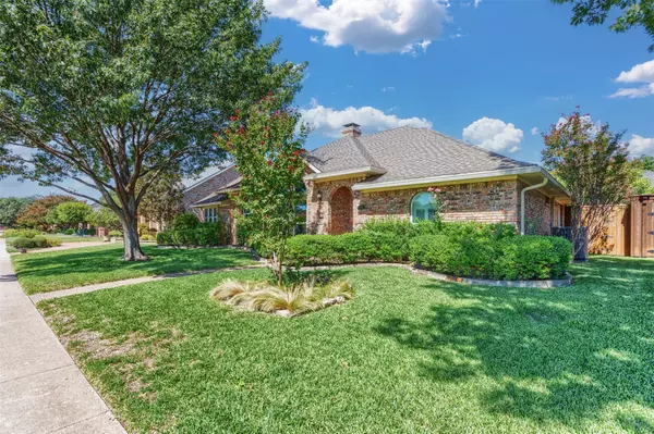 Plano, TX 75025,2709 Redfield Drive