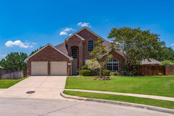 2205 Geneva Circle, Denton, TX 76210