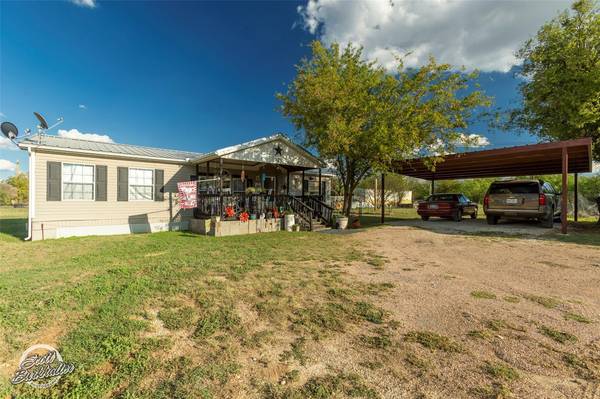 725 Peyton, Baird, TX 79504