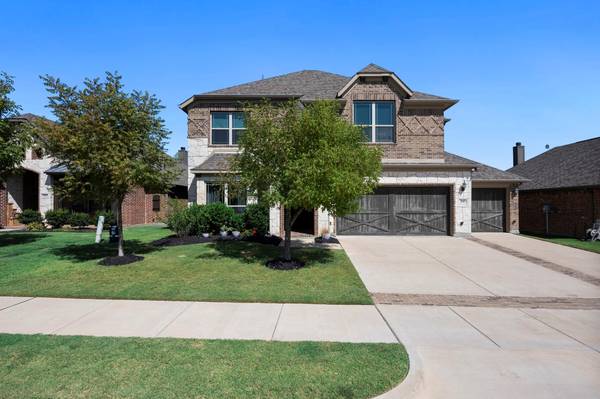 205 Crestlyn Drive, Midlothian, TX 76065