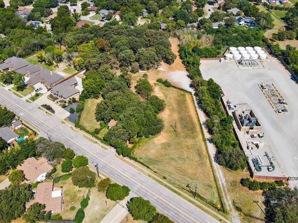 6227 W Poly Webb Road,  Arlington,  TX 76016