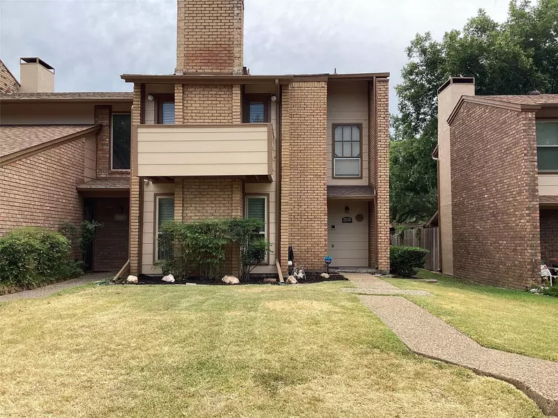 2020 Warnford Place, Arlington, TX 76015