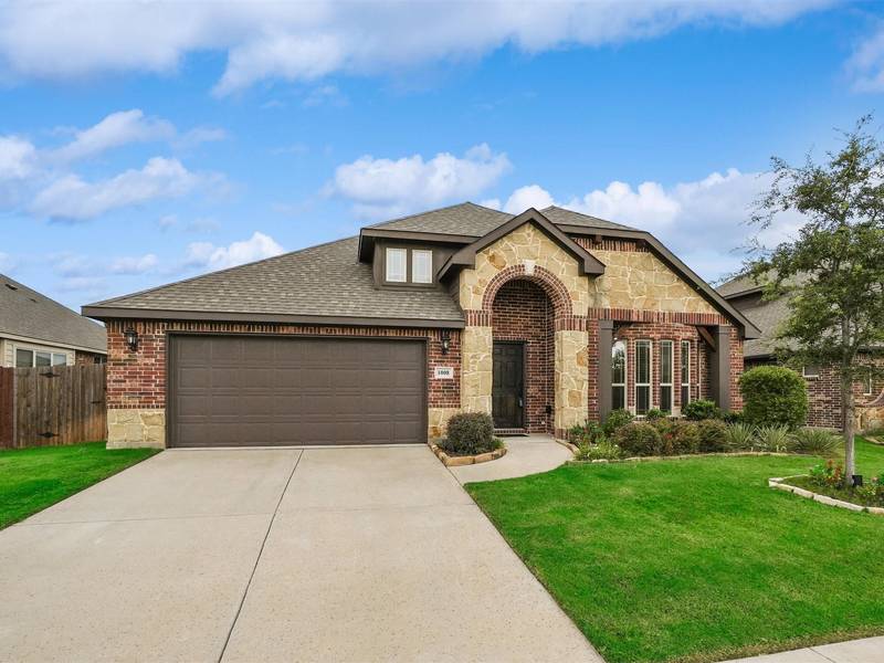 1008 Ponderosa Drive, Aubrey, TX 76227