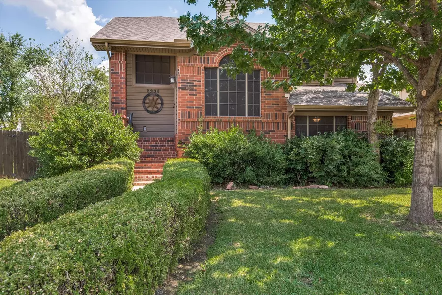 2908 Golden Gate Court, Carrollton, TX 75007