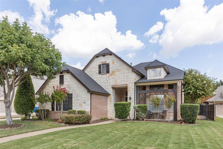 4504 Oak Hollow Court, Carrollton, TX 75010